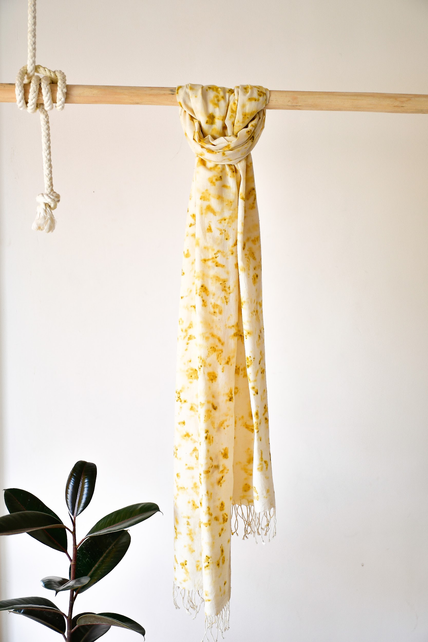 Marigold petals, Eco-printing, Handwoven Cotton Stole 